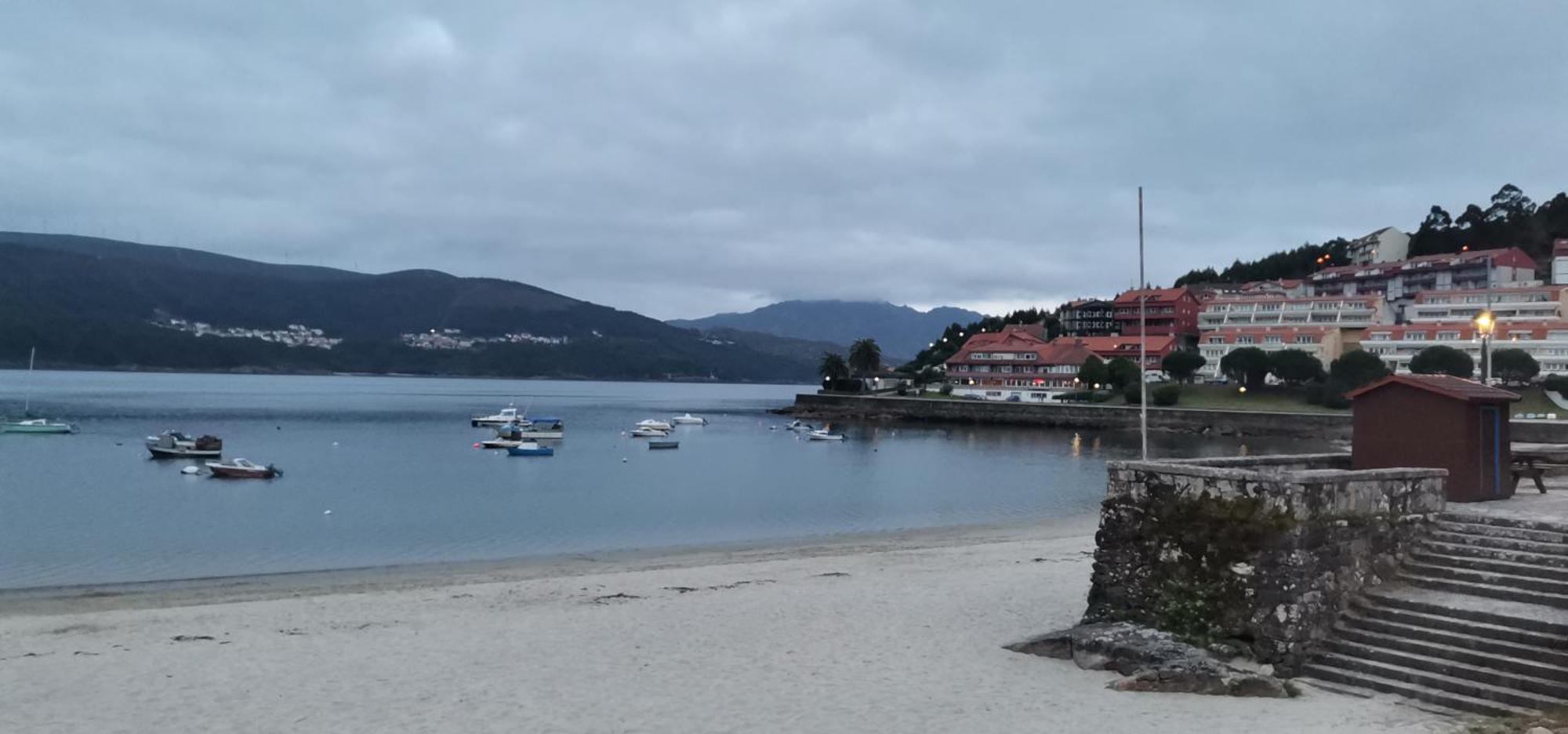 Apartamento A Estrenar Con Vistas Naroa Corcubión Buitenkant foto